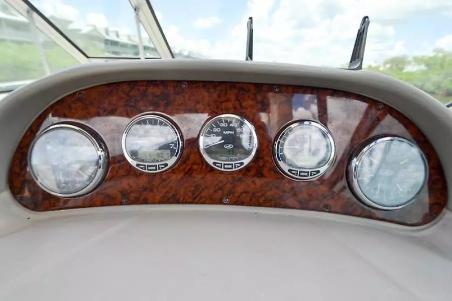 2006 Sea Ray 300 Sundancer-30-2.jpg