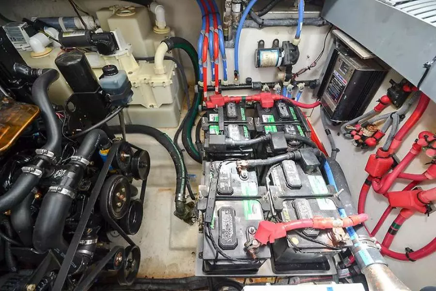 2006 Sea Ray 300 Sundancer-13-2.jpg