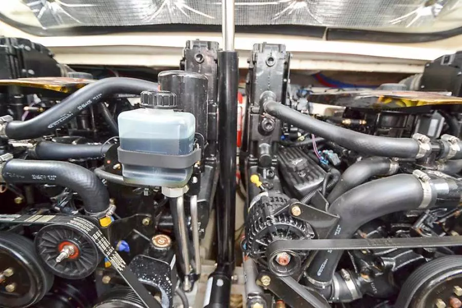 2006 Sea Ray 300 Sundancer-12-2.jpg