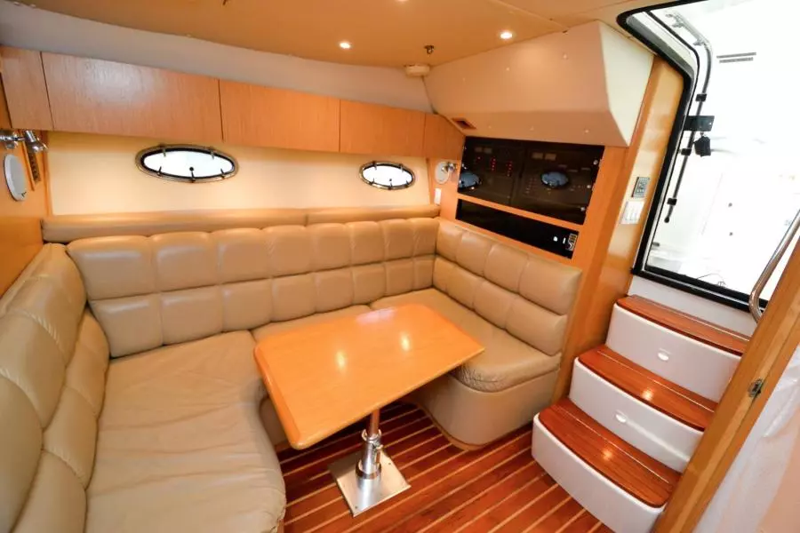 2001 Tiara Yachts 3500 Open