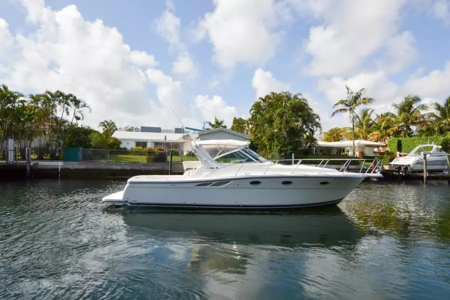 2001 Tiara Yachts 3500 Open
