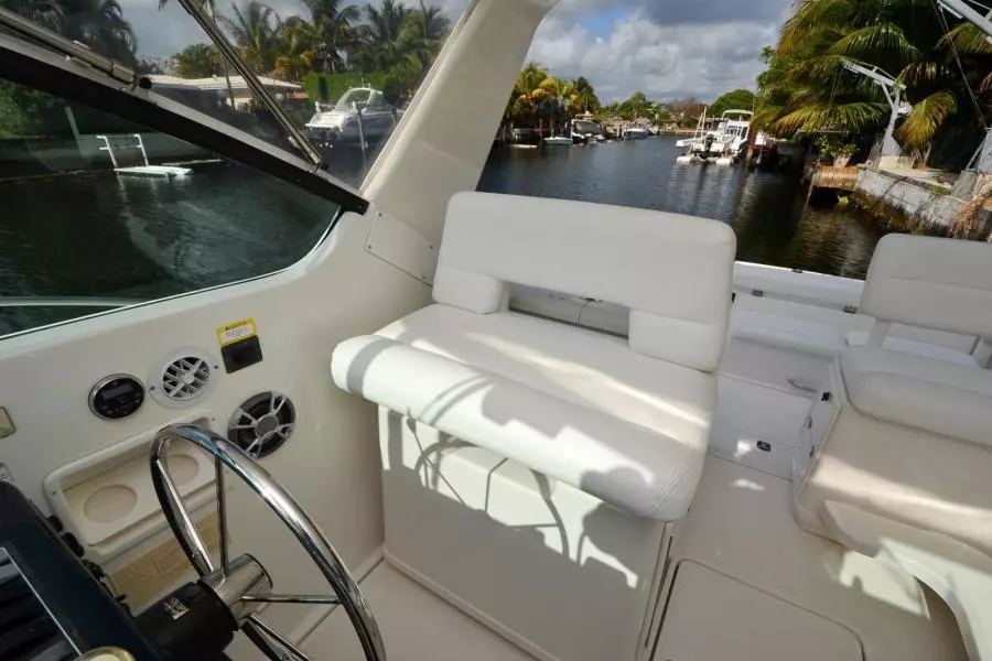 2001 Tiara Yachts 3500 Open