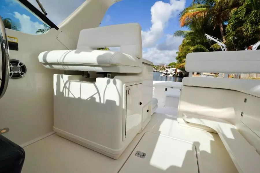 2001 Tiara Yachts 3500 Open