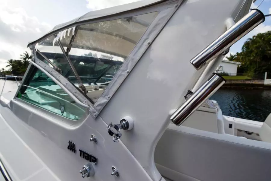 2001 Tiara Yachts 3500 Open