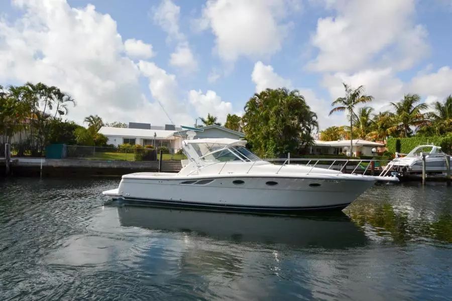 2001 Tiara Yachts 3500 Open