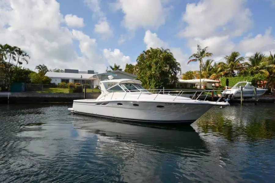 2001 Tiara Yachts 3500 Open