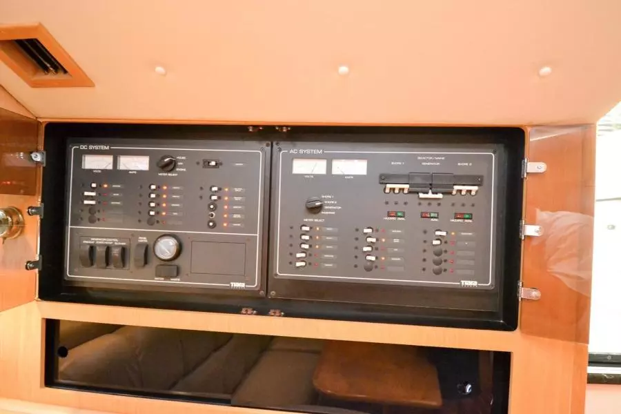 2001 Tiara Yachts 3500 Open