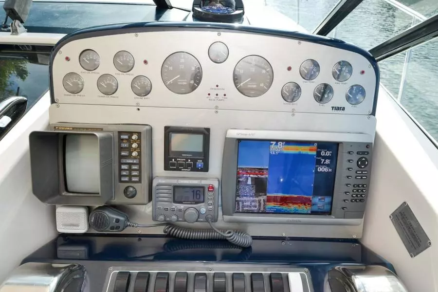 2001 Tiara Yachts 3500 Open