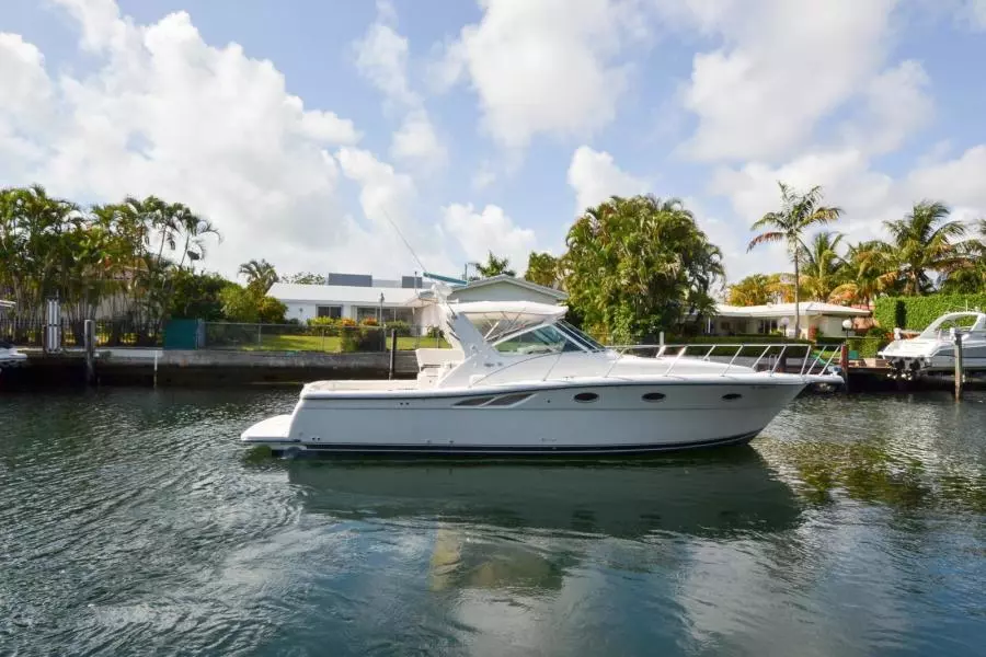 2001 Tiara Yachts 3500 Open