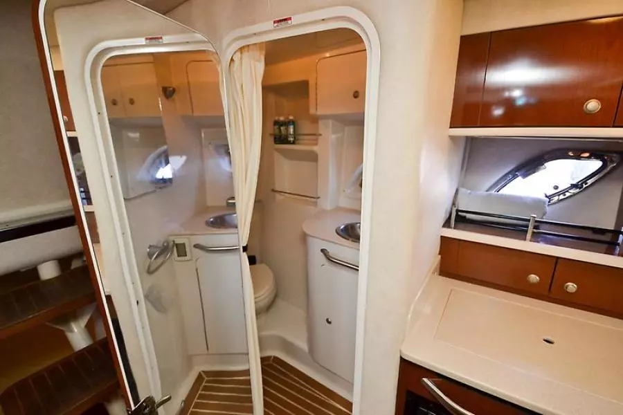 2009 Sea Ray 310-330 Sundancer-42.jpg