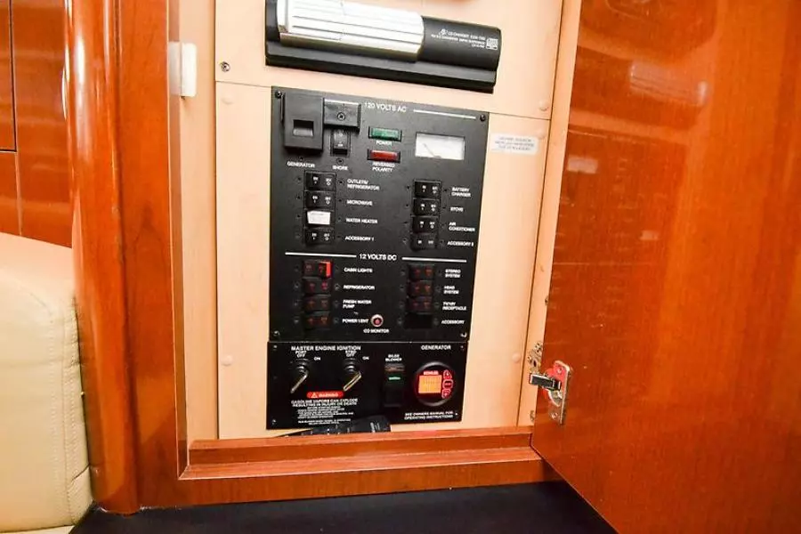 2009 Sea Ray 310-330 Sundancer-49.jpg