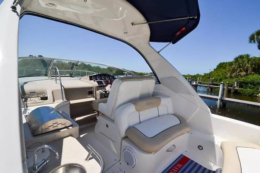 2009 Sea Ray 310-330 Sundancer-24.jpg