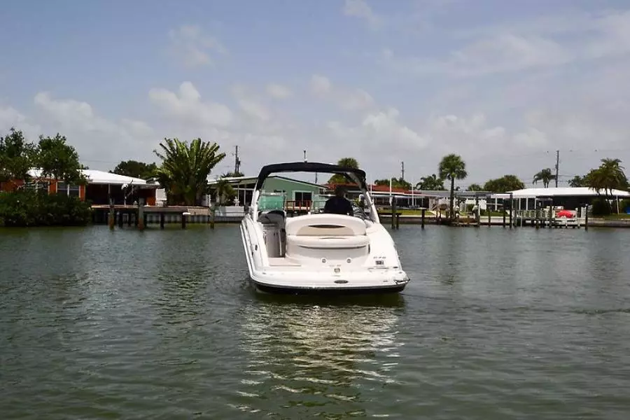 2009 Chaparral 276 SSX-10.jpg