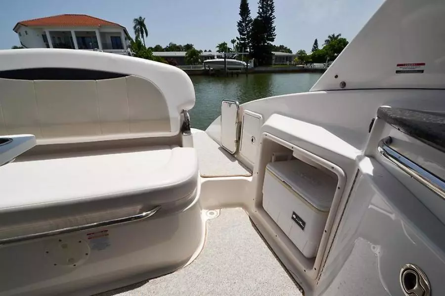2009 Chaparral 276 SSX-30.jpg