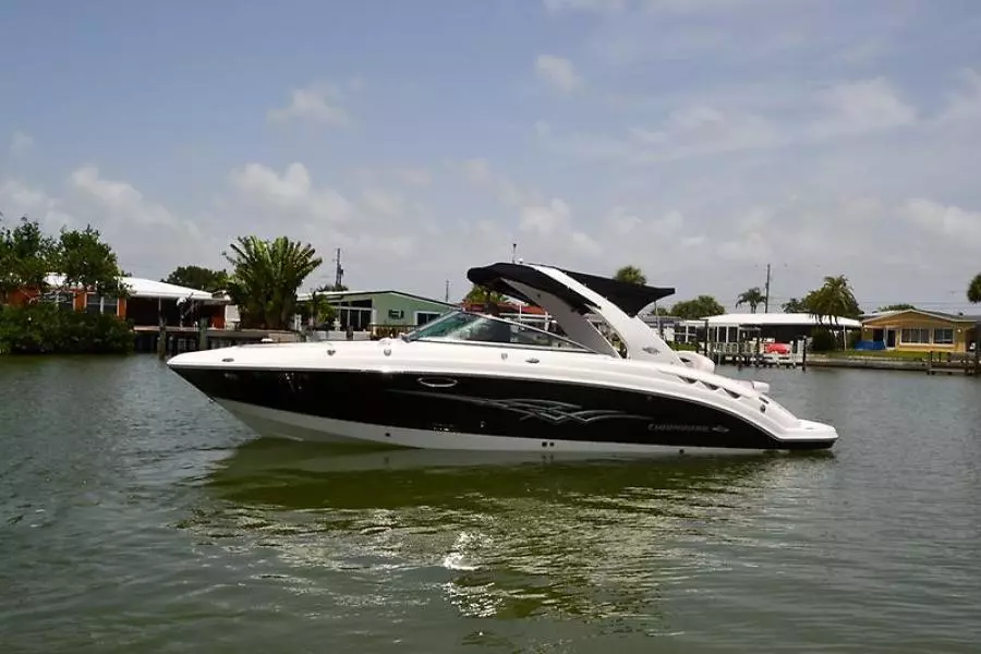 2009 Chaparral 276 SSX-6.jpg