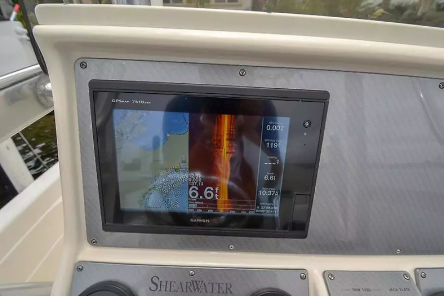 2016 Shearwater 25 LTZ-27.jpg