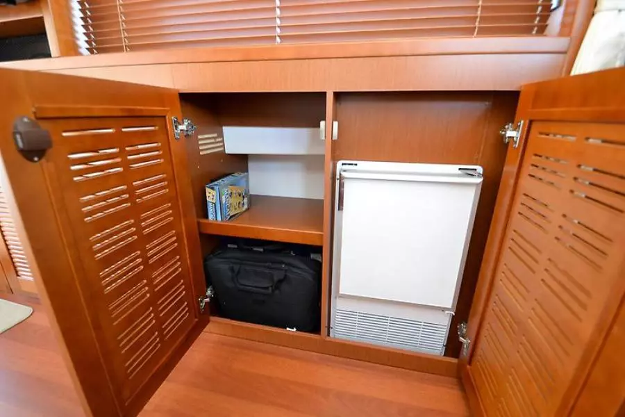 2016 Beneteau Swift Trawler 44