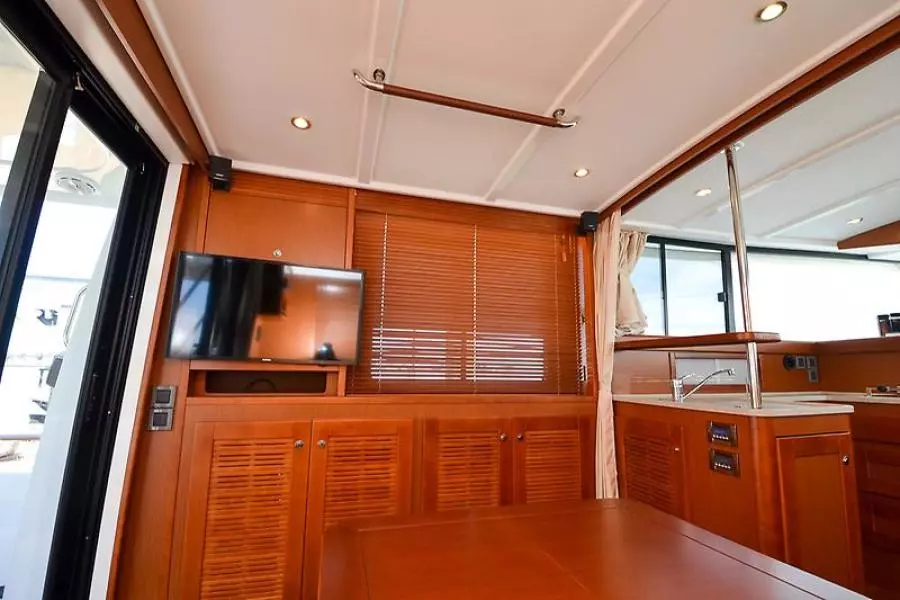 2016 Beneteau Swift Trawler 44