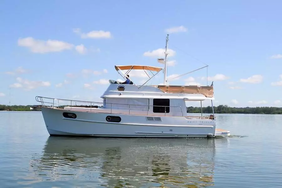 2016 Beneteau Swift Trawler 44