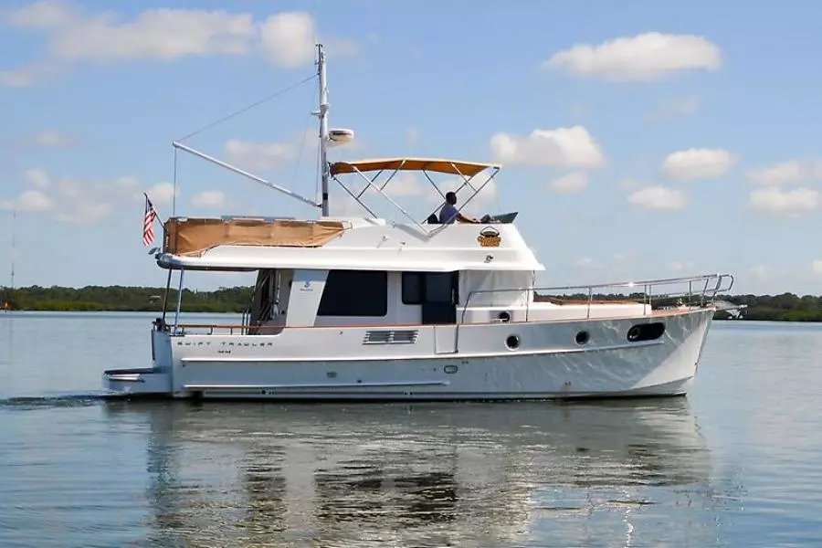 2016 Beneteau Swift Trawler 44