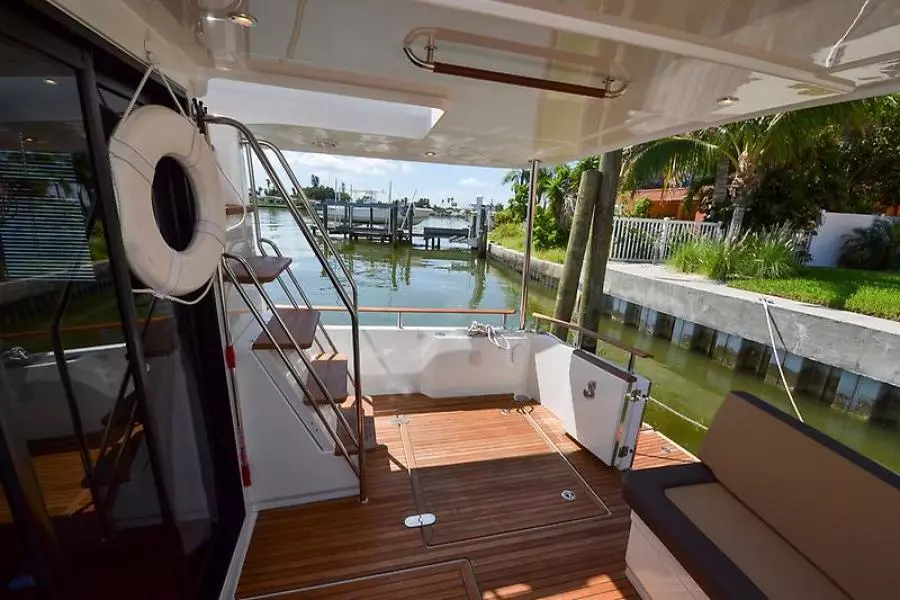 2016 Beneteau Swift Trawler 44