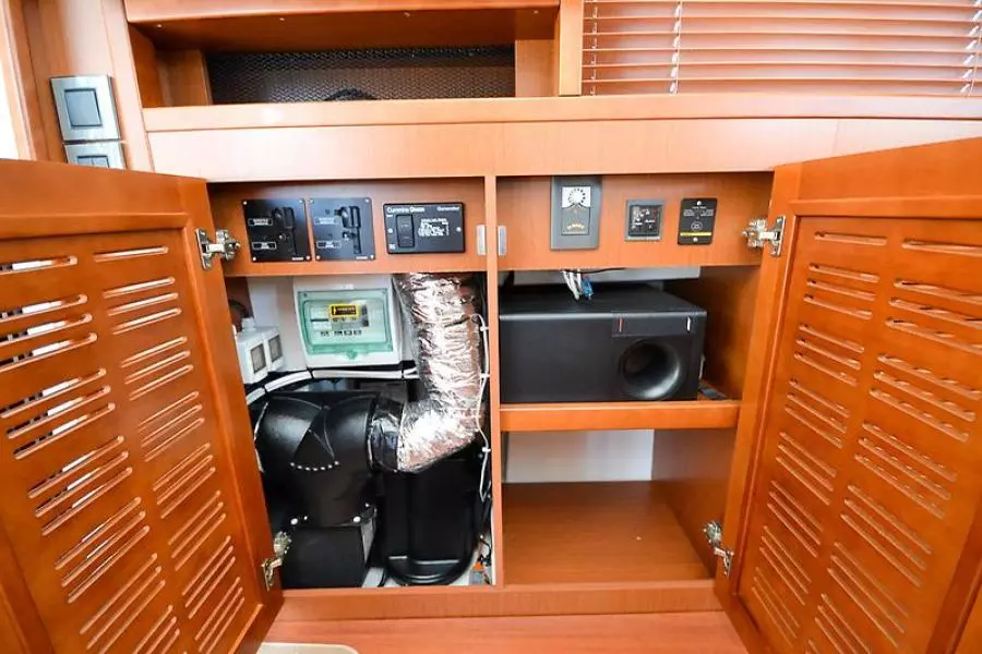 2016 Beneteau Swift Trawler 44