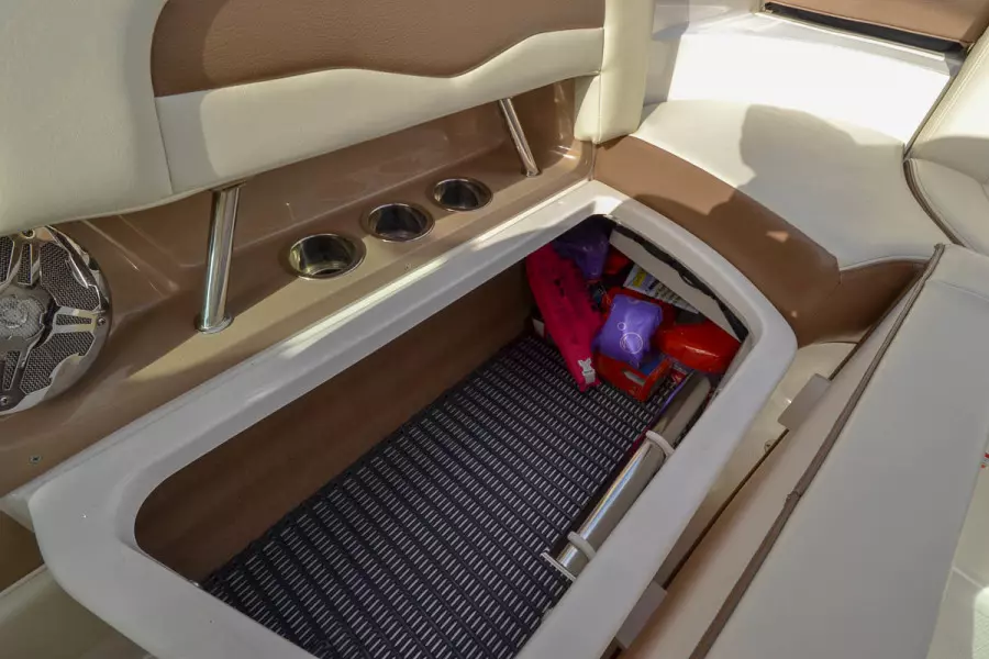 2016 Chaparral 246 SSi-33.jpg