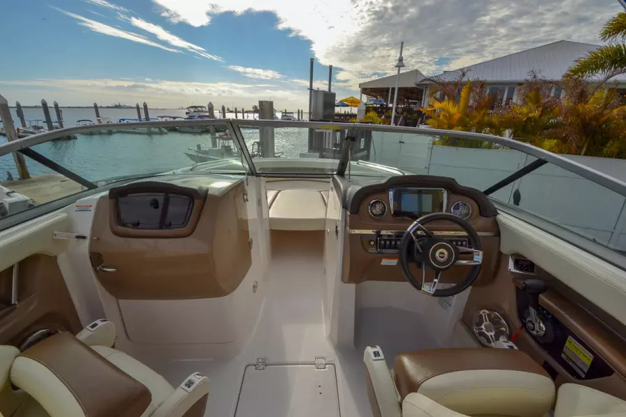 2016 Chaparral 246 SSi-12.jpg