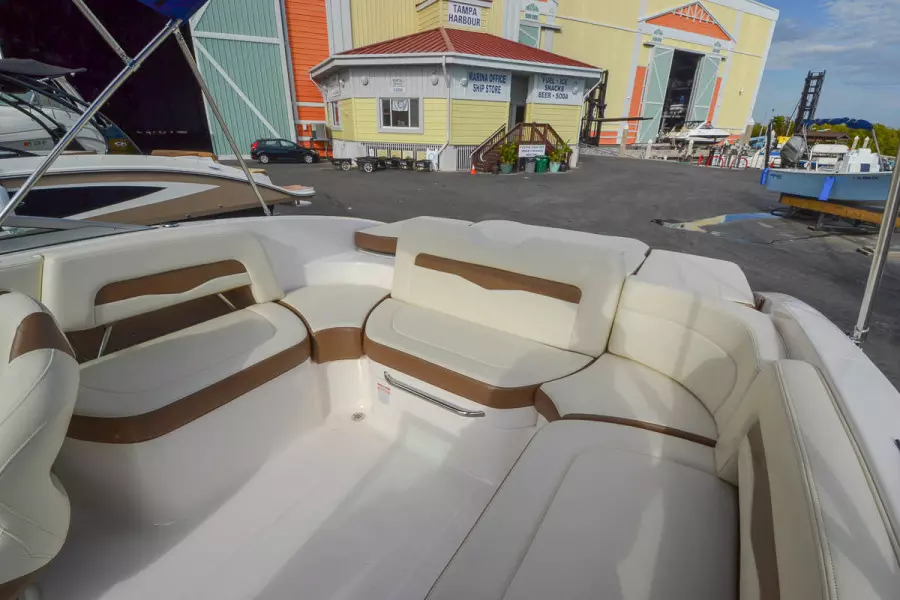 2016 Chaparral 246 SSi-15.jpg