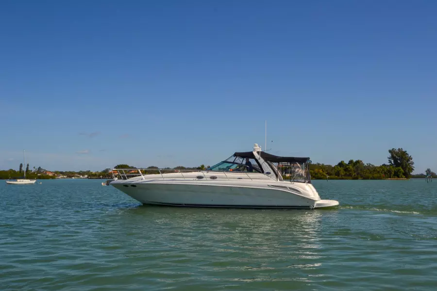 2000 Sea Ray 410 Sundancer-4.jpg