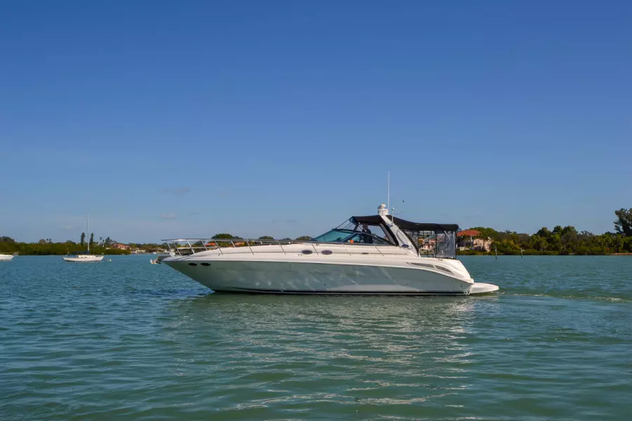 2000 Sea Ray 410 Sundancer-5.jpg