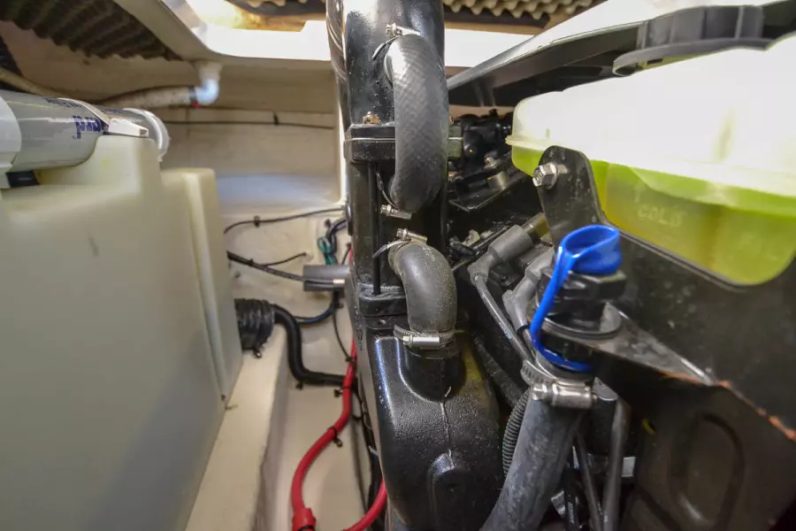 2009 Sea Ray 270 Sundancer-13.jpg