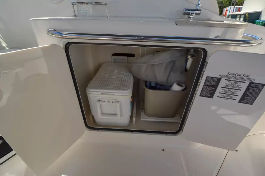 2009 Sea Ray 270 Sundancer-37.jpg