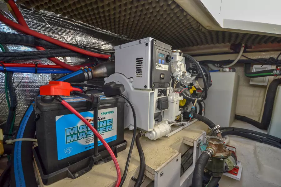 2009 Sea Ray 270 Sundancer-15.jpg