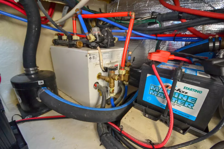 2009 Sea Ray 270 Sundancer-17.jpg