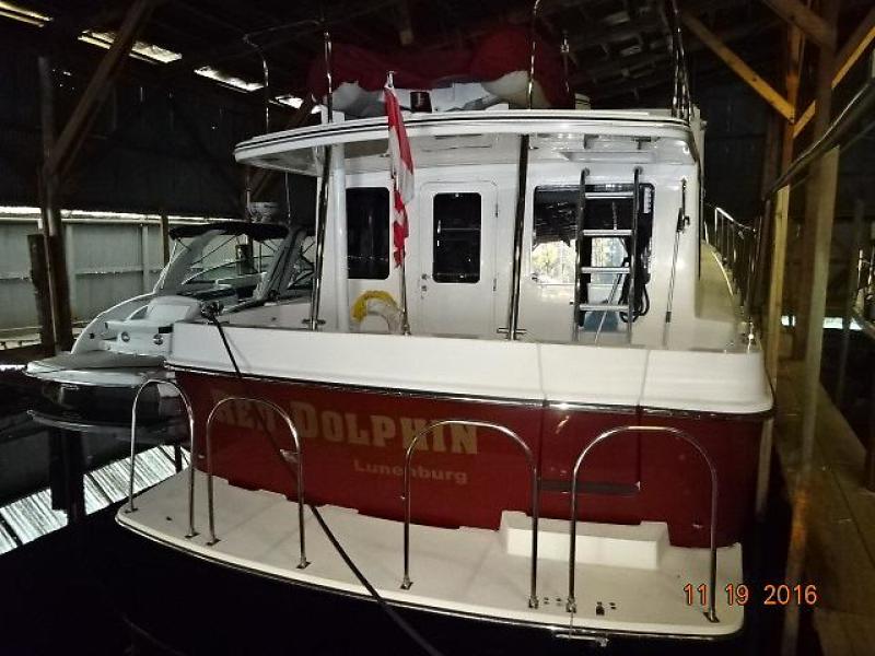 2005 American Tug 41 Pilothouse