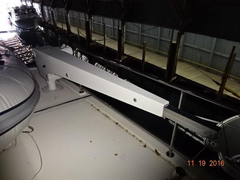 2005 American Tug 41 Pilothouse