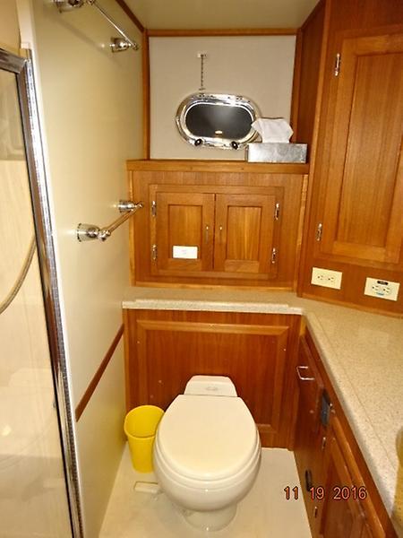 2005 American Tug 41 Pilothouse