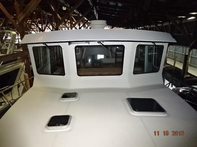 2005 American Tug 41 Pilothouse