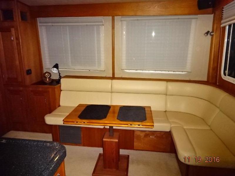2005 American Tug 41 Pilothouse