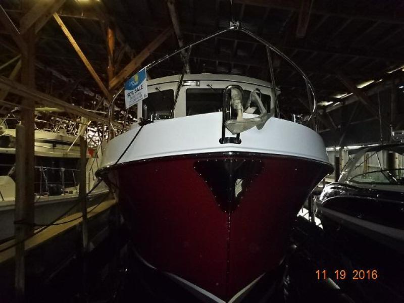 2005 American Tug 41 Pilothouse