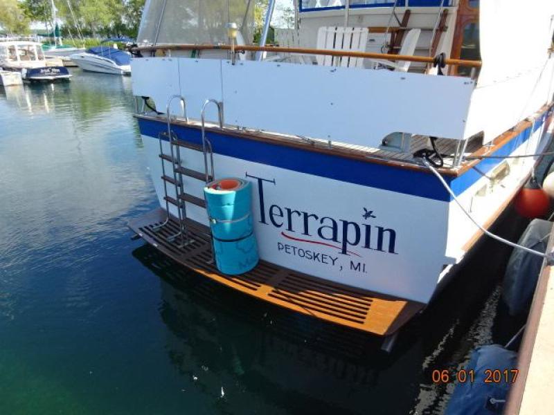 1982 DeFever Offshore Cruiser