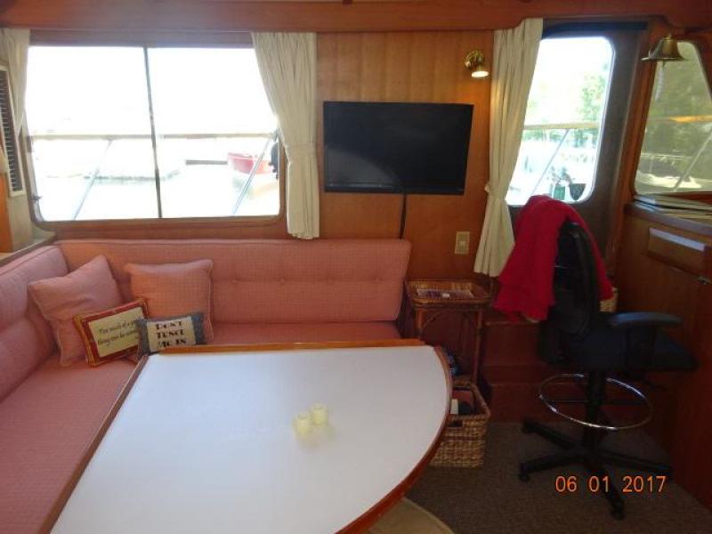 1982 DeFever Offshore Cruiser
