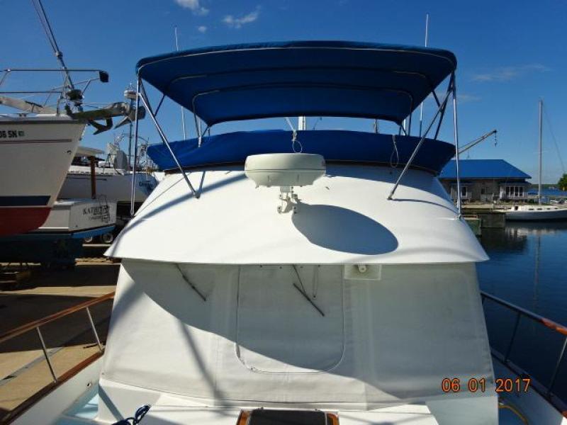 1982 DeFever Offshore Cruiser
