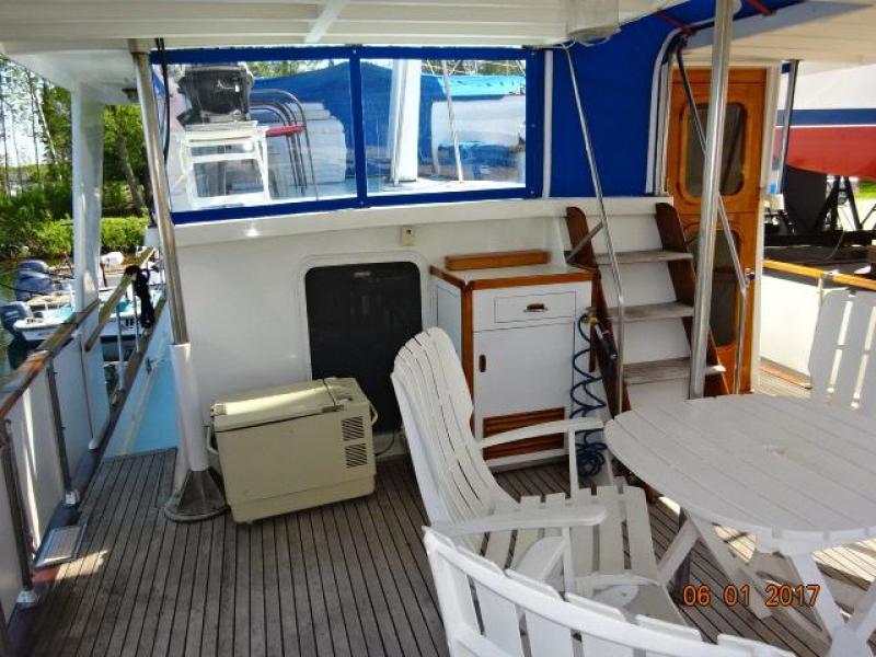 1982 DeFever Offshore Cruiser