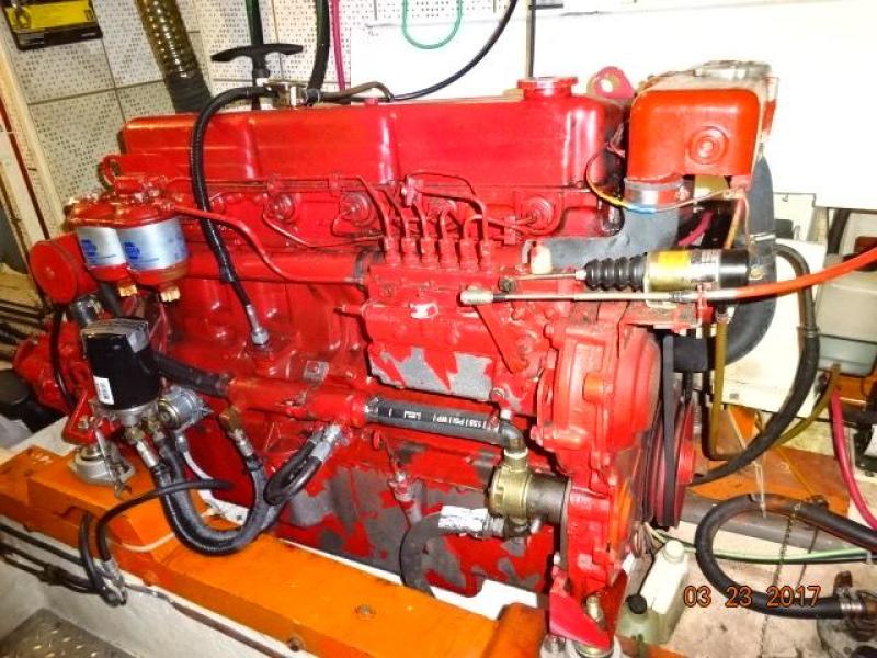 1982 DeFever Offshore Cruiser
