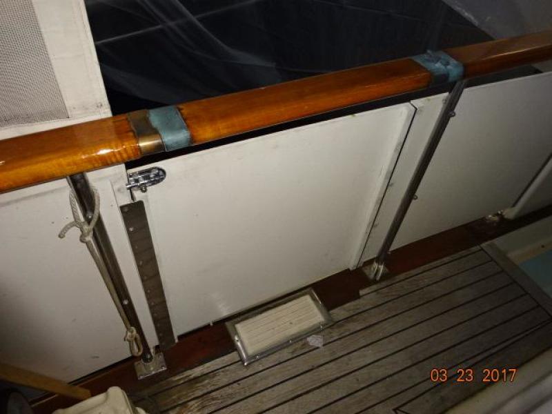 1982 DeFever Offshore Cruiser