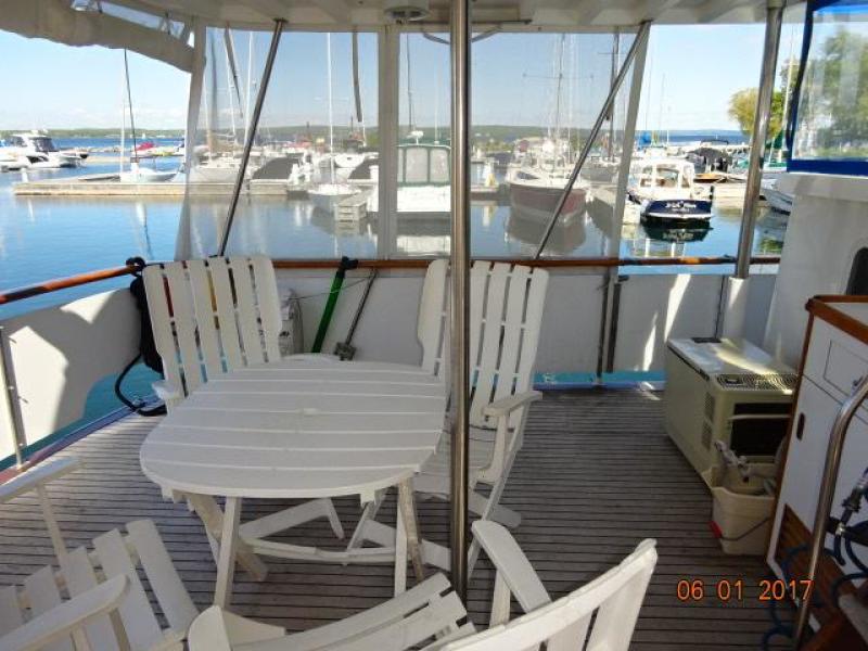 1982 DeFever Offshore Cruiser