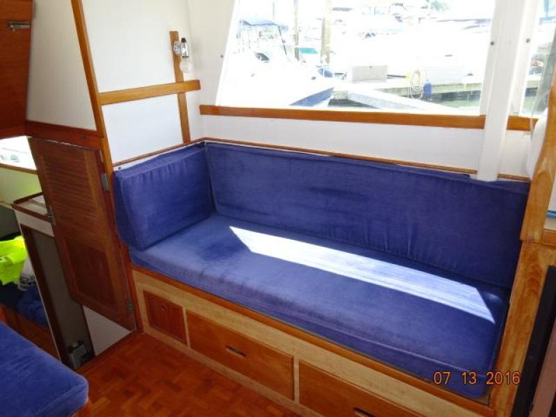 1978 Grand Banks Classic