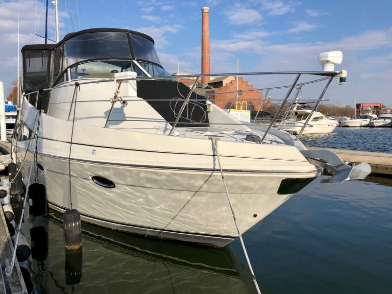 2004 Carver Mariner